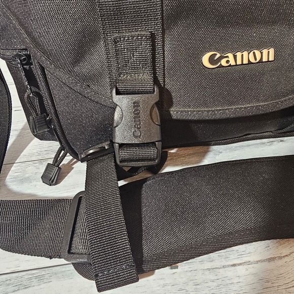 Genuine Canon Deluxe Camera Bag for EOS Cameras Medium Large Photo Video Gadgets - Picture 4 of 16